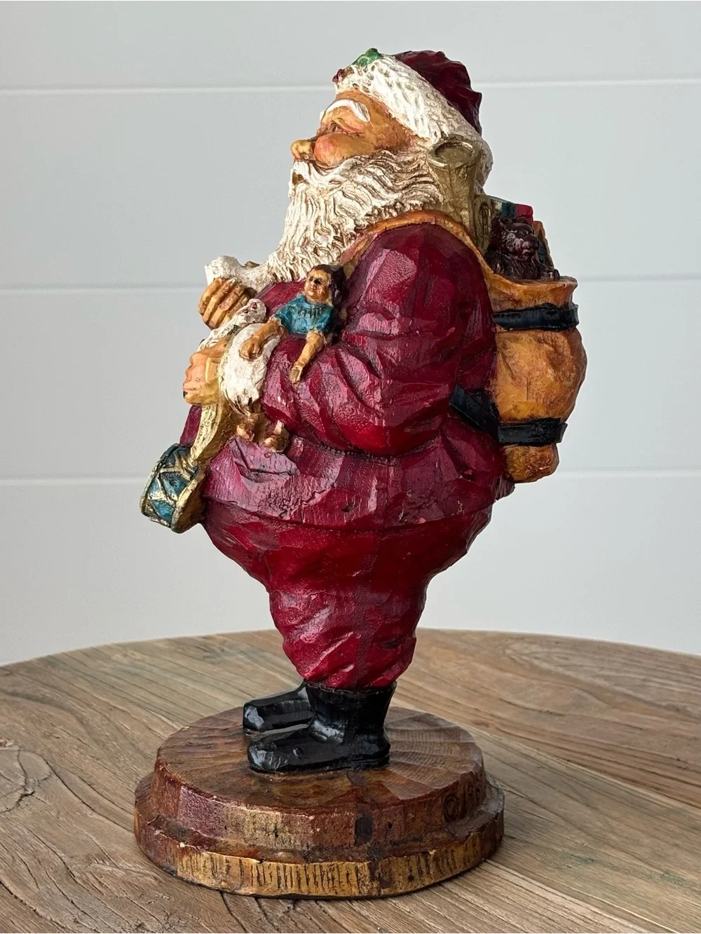 Vintage 1987 Resin painted Duncan Hill Holiday Santa